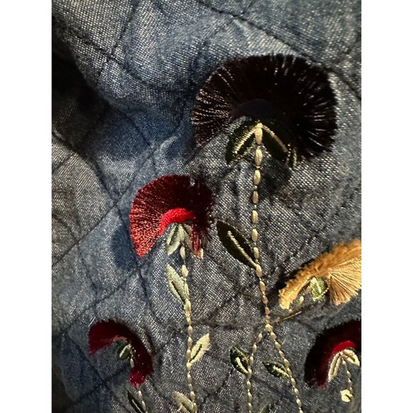 Coldwater Creek Quilted Denim Jacket with Embroidered Flowers – Women’s M - Picture 12 of 12